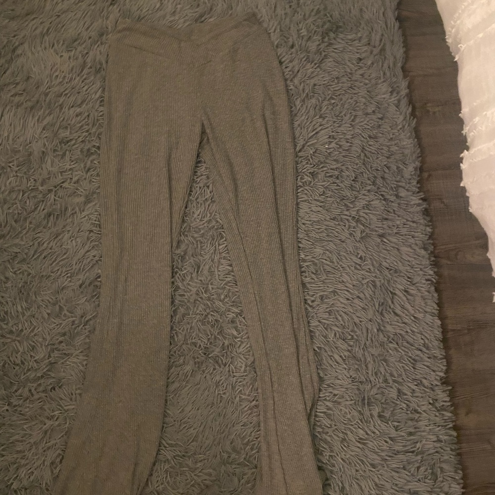 Gray ribbed pants